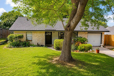 902 Austin Highlands Blvd — photo 2