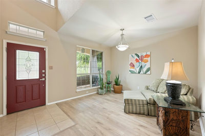 2405 Rachel Ct — photo 2