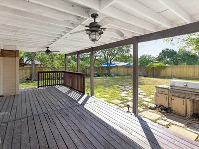 900 OAKCREST Cir — photo 5