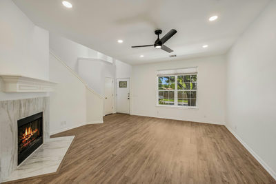 537 Roseberry St — photo 3