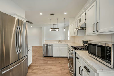 537 Roseberry St — photo 4