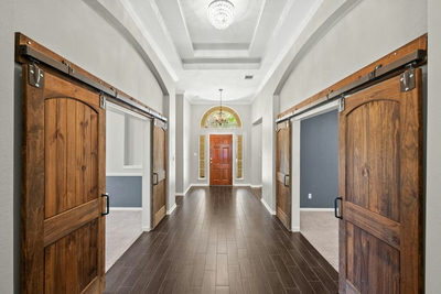 2602 Henley Dr — photo 3