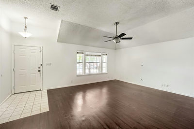 20801 Trotters Ln — photo 3