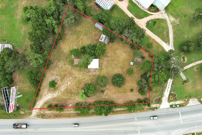 901 State Highway 21 Hwy W — photo 2