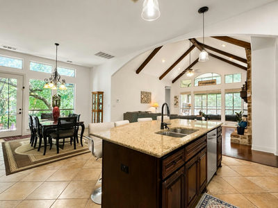 1011 Kieran Cv — photo 3