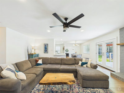 2706 Grennock Dr — photo 2