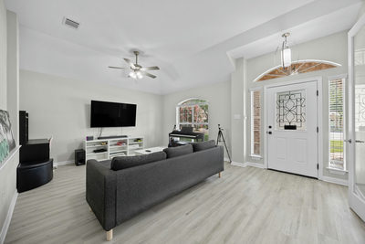 30112 Spyglass Cir — photo 5