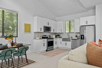 939 E 52nd St #2 — photo 3