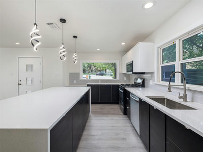 6702 Rockridge Ct — photo 4