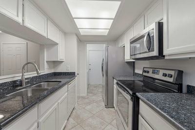 512 Eberhart Ln #1402 — photo 3