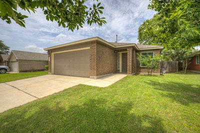 401 Summerside Ave — photo 2