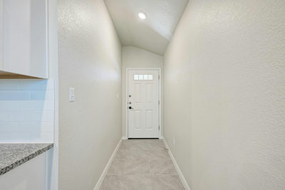 524 Longmount Cv — photo 5