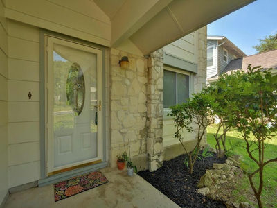 8421 Spring Valley Dr — photo 3