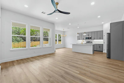 13 Country Place Dr — photo 2