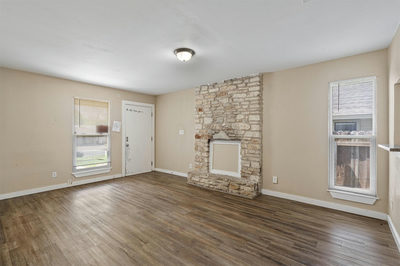 900 Fieldwood Dr — photo 3