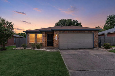 400 Ashbury Dr — photo 3