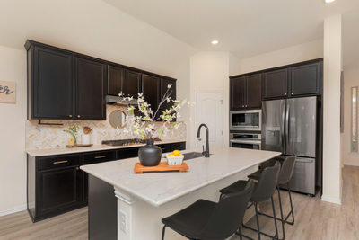 360 Jefferson Dr — photo 4