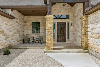 169 Longwood Dr — photo 2