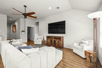 21204 Santa Rosa Ave — photo 5