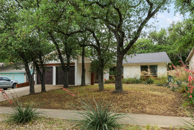 7310 Broken Arrow Ln — photo 2