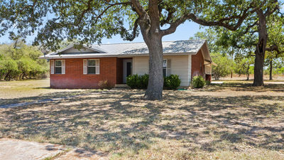 2942 Ranch Road 2766 — photo 2