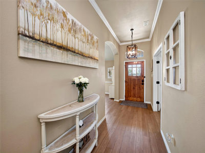 213 Sarahs Ln — photo 4