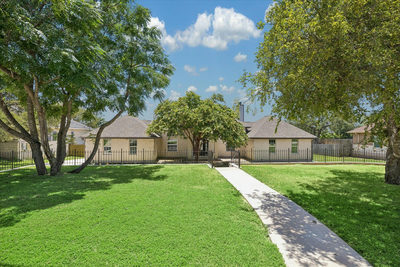 321 Quarry Springs Dr — photo 2