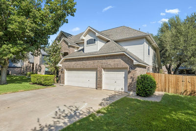 1908 Clearwater Dr — photo 2
