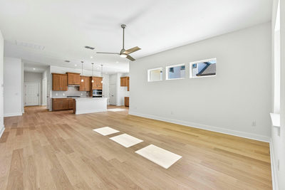 472 Treadwell Ln — photo 5