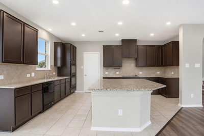 670 Landon Samuel Loop — photo 4
