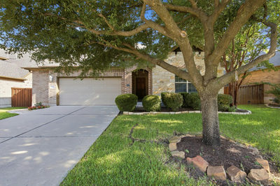 3920 Sapphire Loop — photo 3