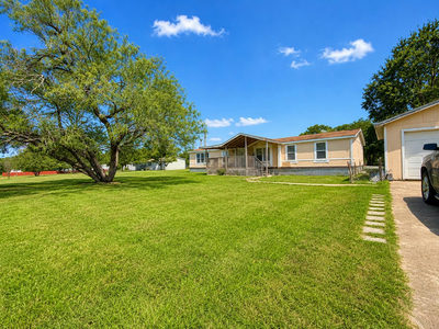 235 Cedar Creek Cir — photo 2