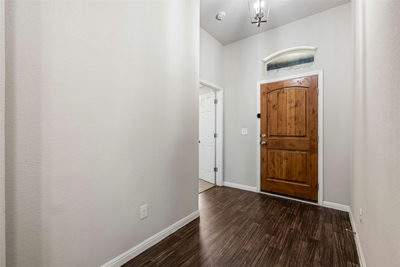 204 Lambert St — photo 3