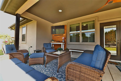 220 Angela Dr — photo 4