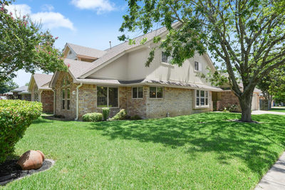 601 Maplewood Cir — photo 2