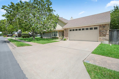601 Maplewood Cir — photo 3