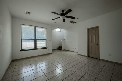 8901 Parkfield Dr — photo 2