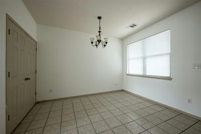 8901 Parkfield Dr — photo 4