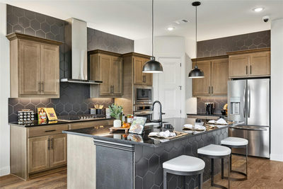 933 Landing Ln — photo 3