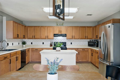 2213 Little Tree Bnd — photo 3