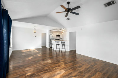 1514 Windridge Dr — photo 4