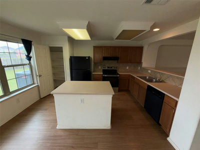 621 Dark Tree Ln — photo 4