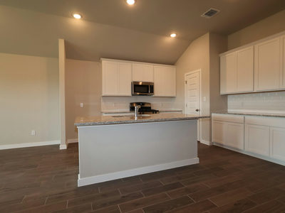 10209 Majestic Hawk Way — photo 2