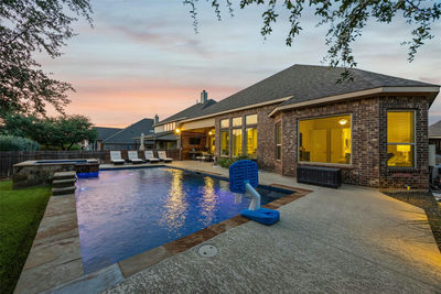 905 Bliss Ln — photo 2