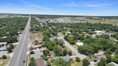 900 N Main St — photo 4