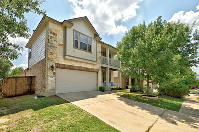 9705 Sydney Marilyn Ln — photo 2