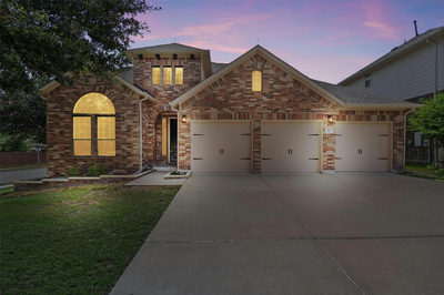 480 Monahans Dr — photo 2