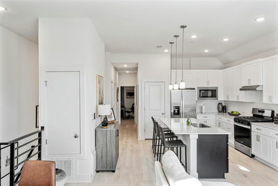 200 W 56th St #7104 — photo 3