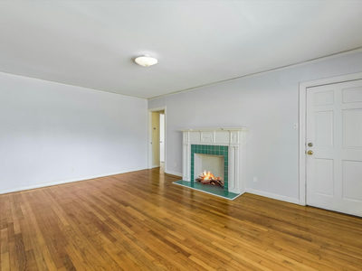 2323 Hartford Rd — photo 5