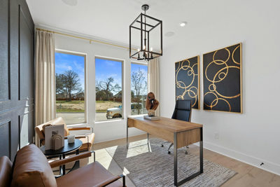 402 Raleigh Dr — photo 2